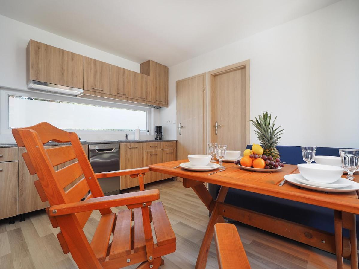 Mediteran Travel Mobile Homes Basko Polje Baška Voda Zewnętrze zdjęcie